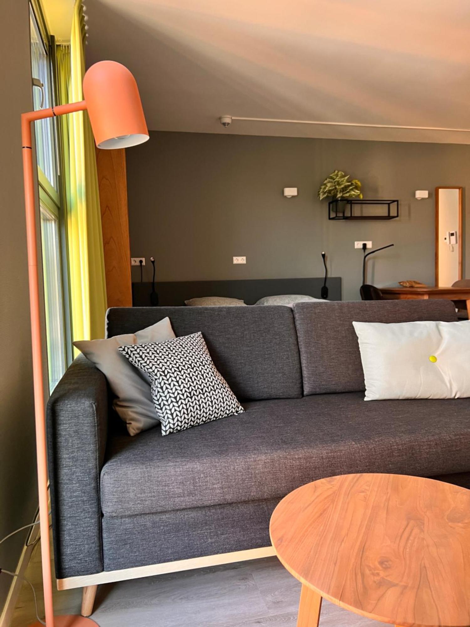 Aparthotel Short *